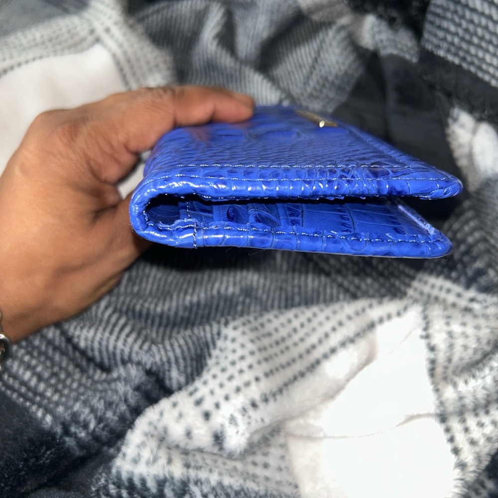 Brahmin Vibrant Blue Croc Embossed Clutch - Picture 6 of 6